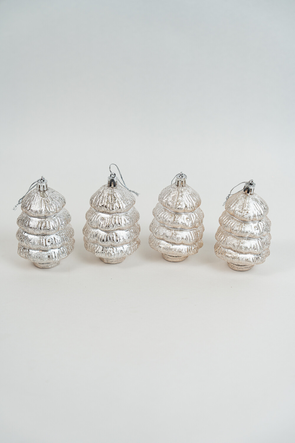 Colgante Esferas Piñas Oro, 4un. Color Unico