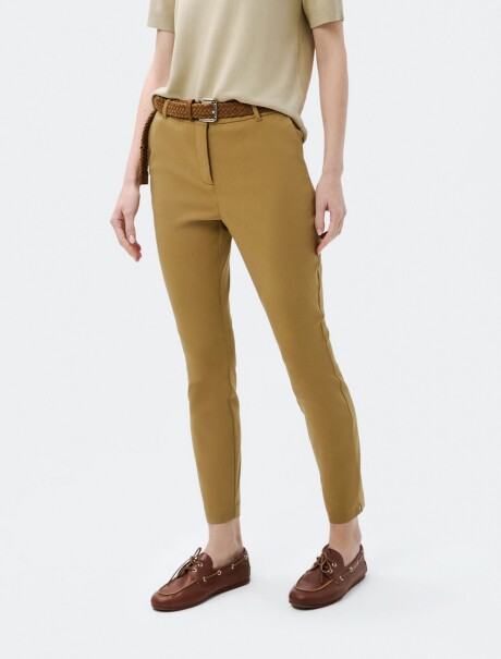 PANTALON MARRÓN