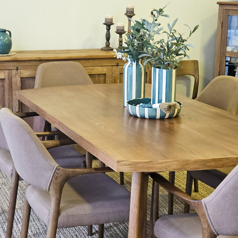 Mesa de comedor Modena con Curva - Roble 200x100 (por pedido) Mesa de comedor Modena con Curva - Roble 200x100 (por pedido)