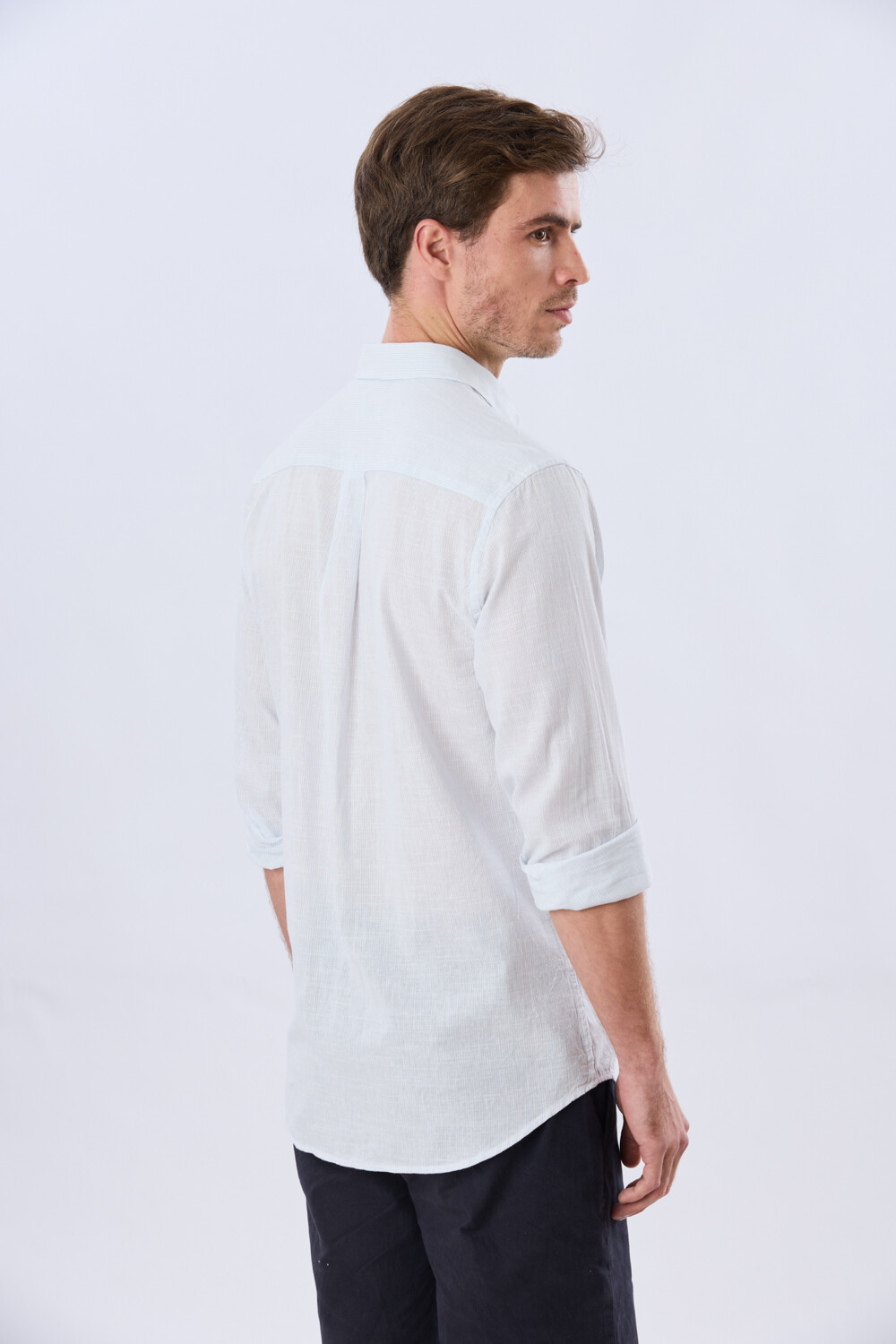 CAMISA RAYADA DE LINO Celeste
