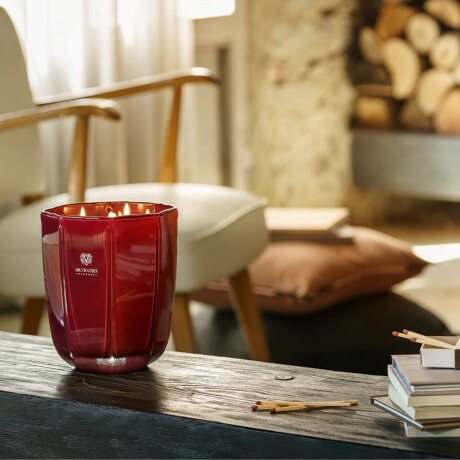 VELA ROSSO NOBILE - - Medium