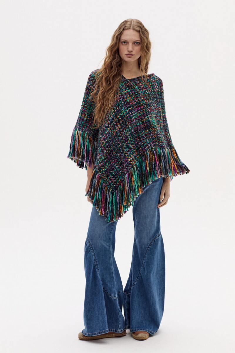 Poncho Fun en lana merino Aurora Twist