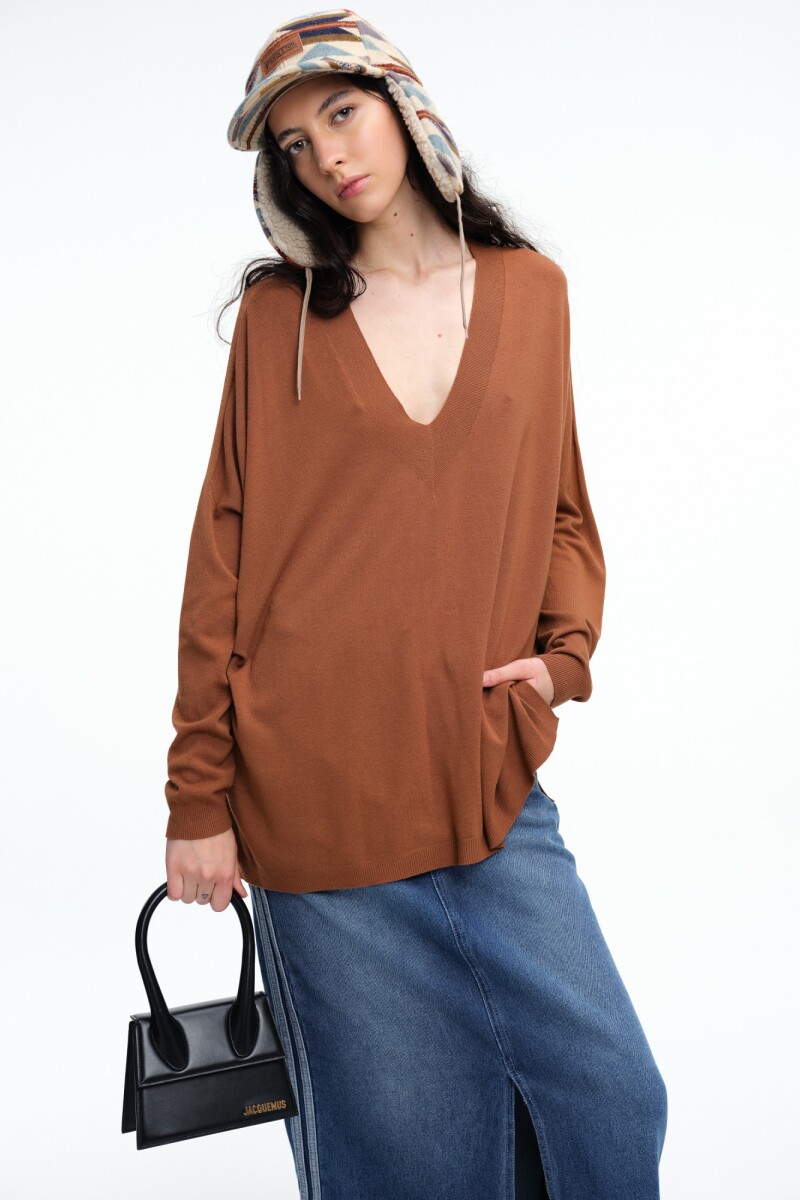 SWEATER ESCOTE V Tabaco