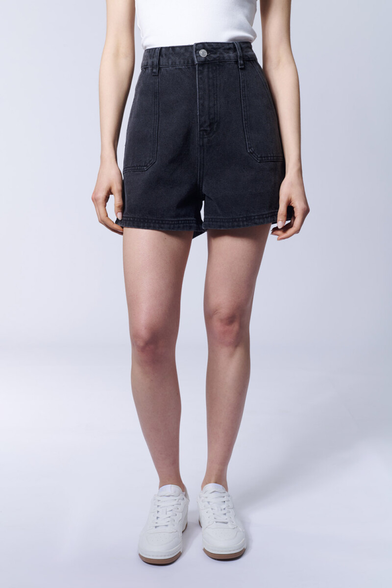 Short Con Bolsillos Negro