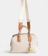 Cartera Bowling Con Charm Blanco Crudo