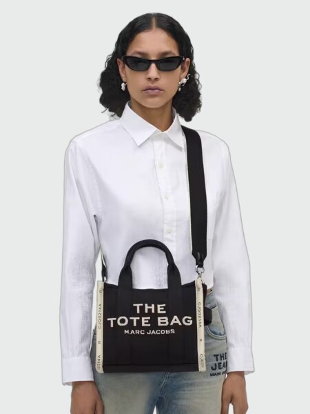 MARC JACOBS - THE SMALL TOTE 001
