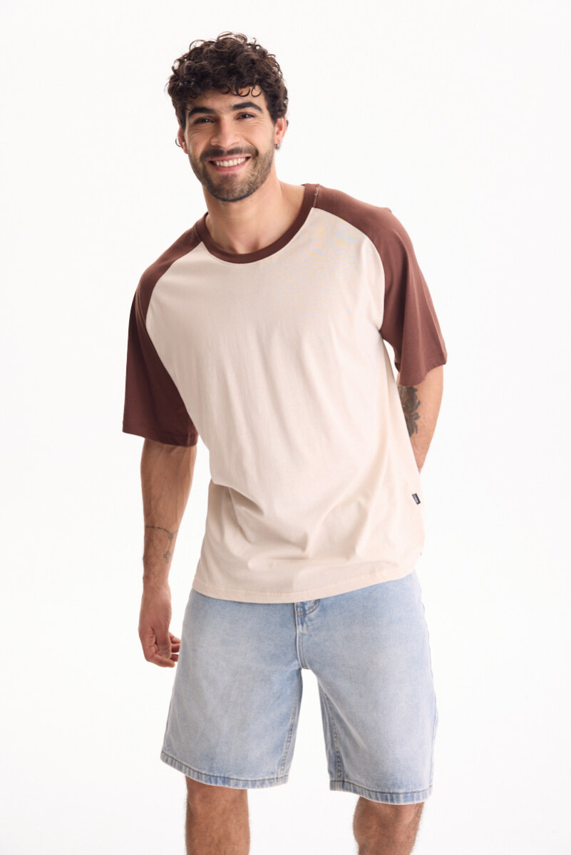 Remera Cloud - Crudo 