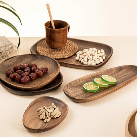 Platos Para Servir De Madera Acacia Largo 26cm x Ancho 22cm x Alto 2cm Platos Para Servir De Madera Acacia Largo 26cm x Ancho 22cm x Alto 2cm