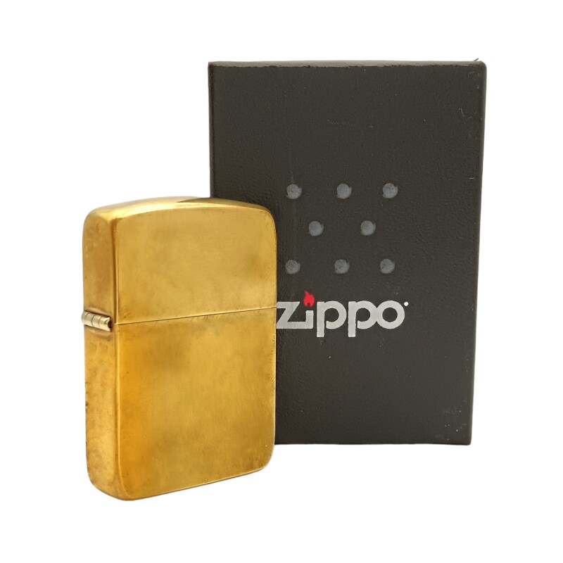 Encendedor ZIPPO 1941 Replica Brashed Brass - ZP194139 doradouniforme