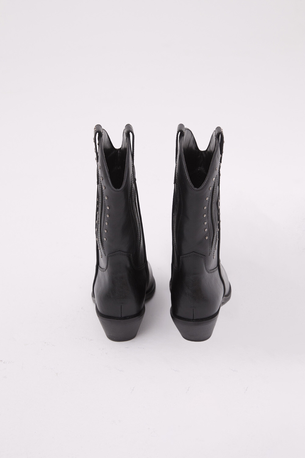 Texana Tachas Negro