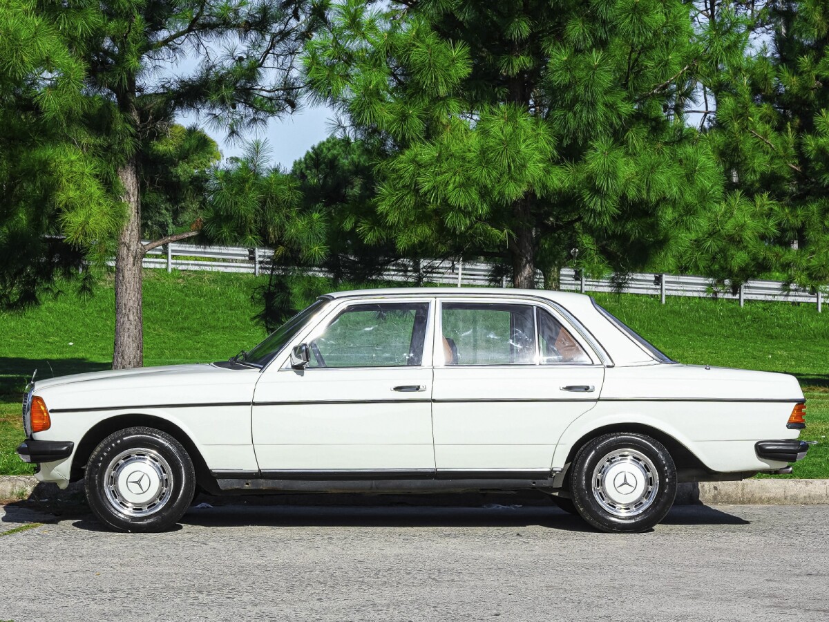 Mercedes-Benz 250S 2.5 | Permuta / Financia Mercedes-Benz 250S 2.5 | Permuta / Financia