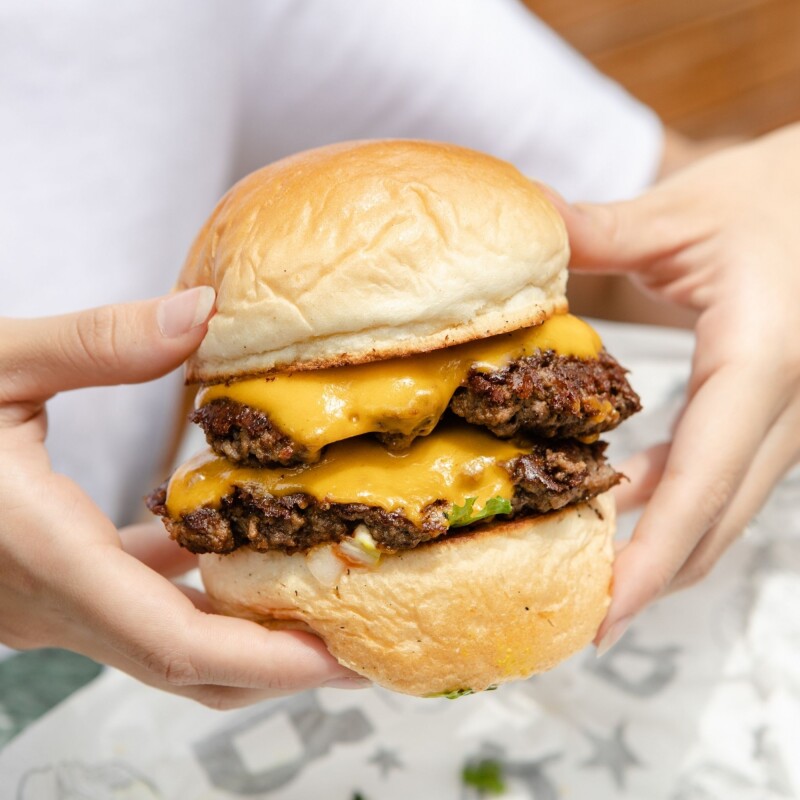 DOUBLE CHEESEBURGER Común