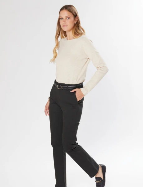 PANTALÓN CLÁSICO CON SPANDEX Negro