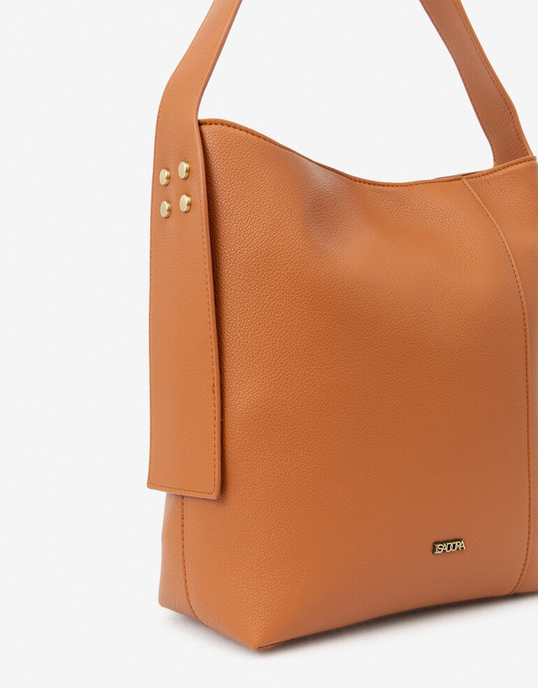 Saca Cartera Formato Saca Con Tachas - Marron Suela