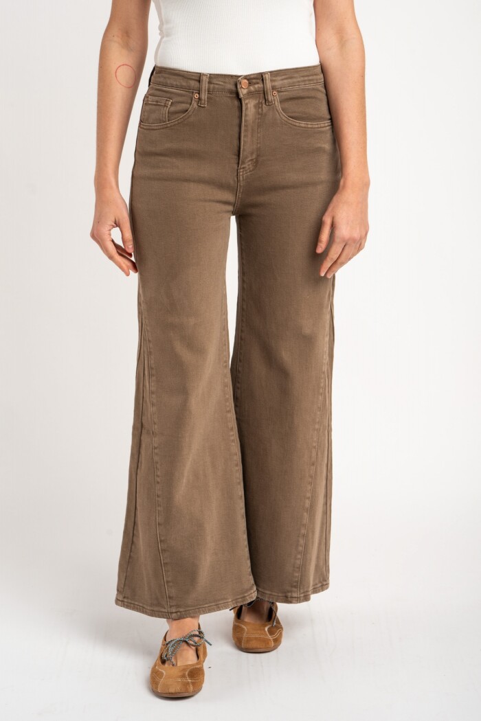 Jean Marron Lavado