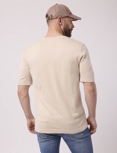 T-shirt tejida beige