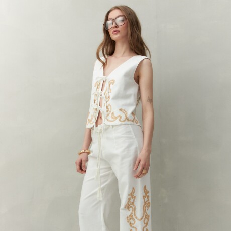 CHALECO BORDADITO Crudo