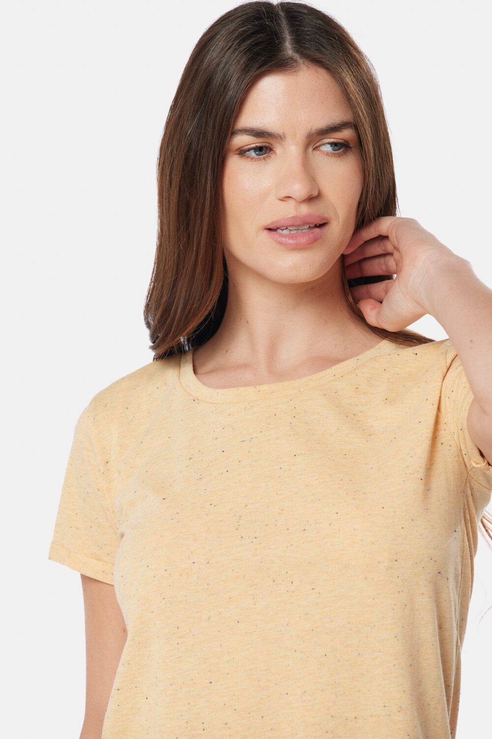 REMERA LISA CON PECAS Naranja