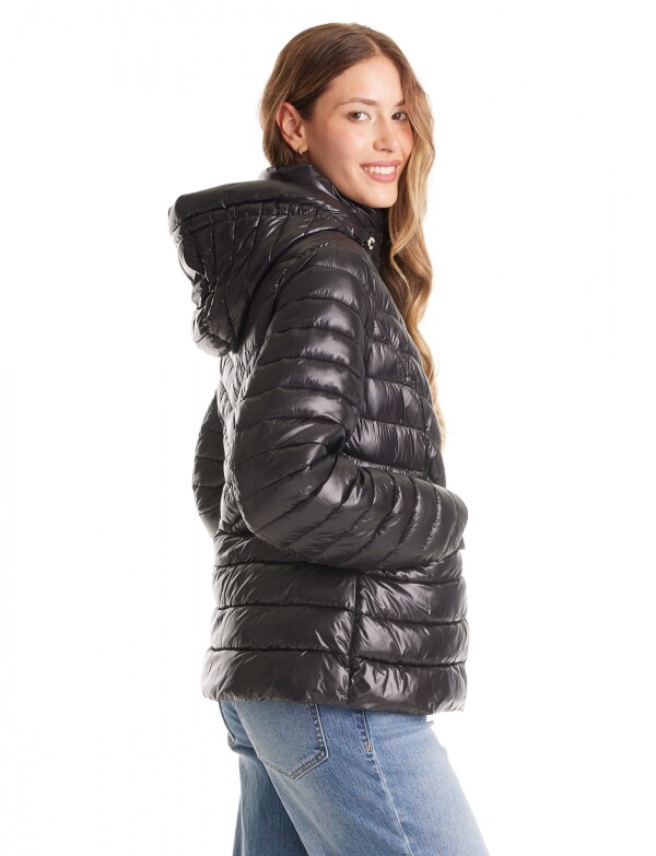 Campera Puffer Satinada Con Capucha Y Puños NEGRO