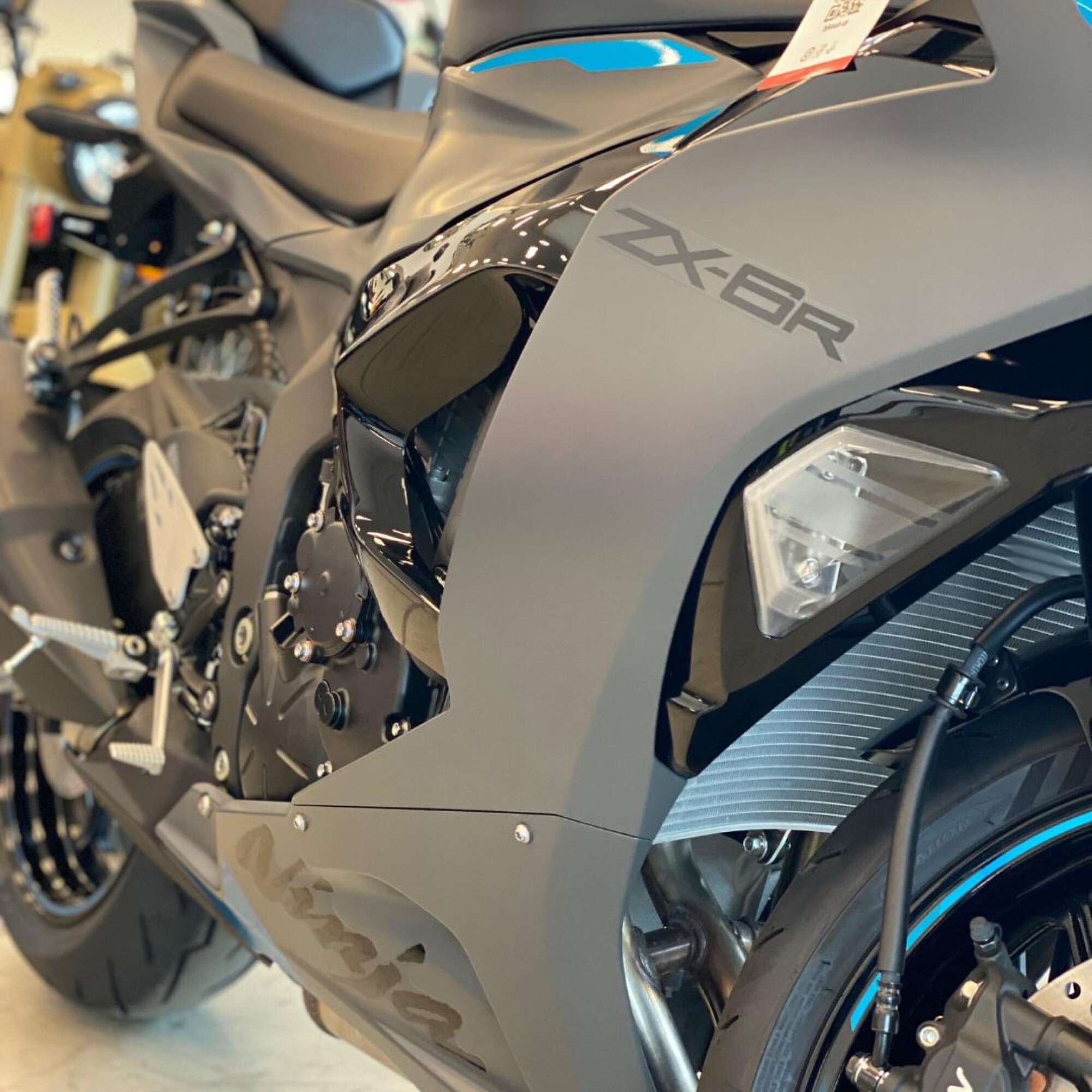 Krator Motorcycle Spike Fairing Bolts Silver Spiked Kit