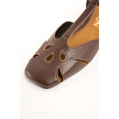 Sandalia Calada Cuero Chocolate
