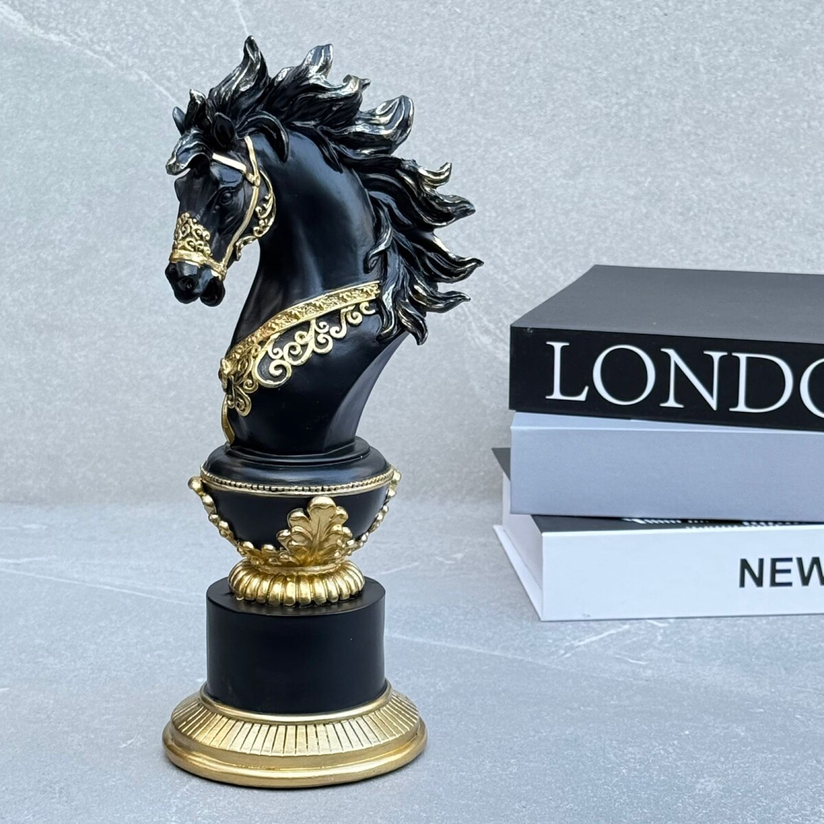 Cabeza Caballo Decorativa Resina 12cm x 10cm x 27.5cm 