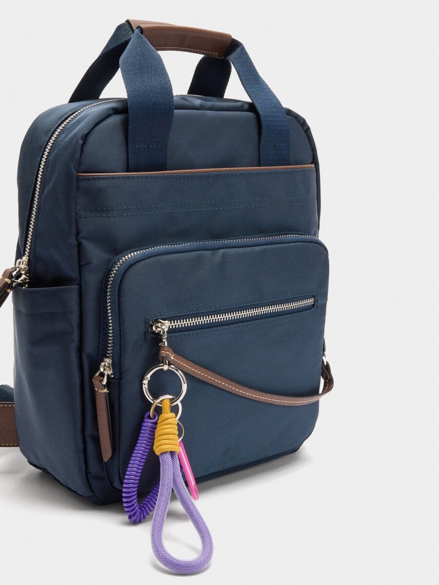 Mochila De Nylon Con Colgante azul-marino