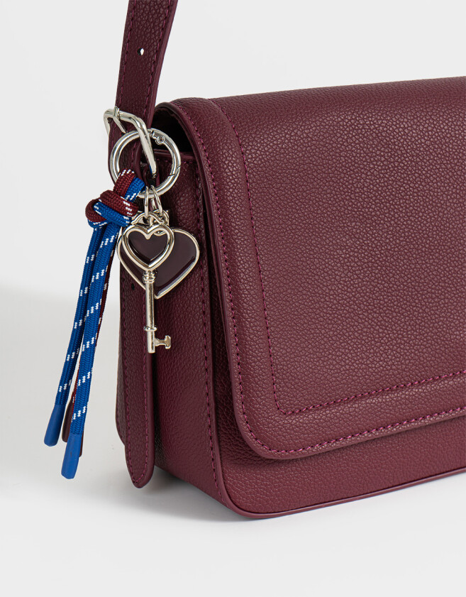 Bandoleras Bandolera Con Charm Burgundy - Rojo Vino