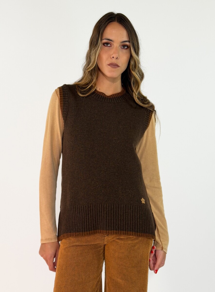 CHALECO SENDERO - CHOCOLATE 