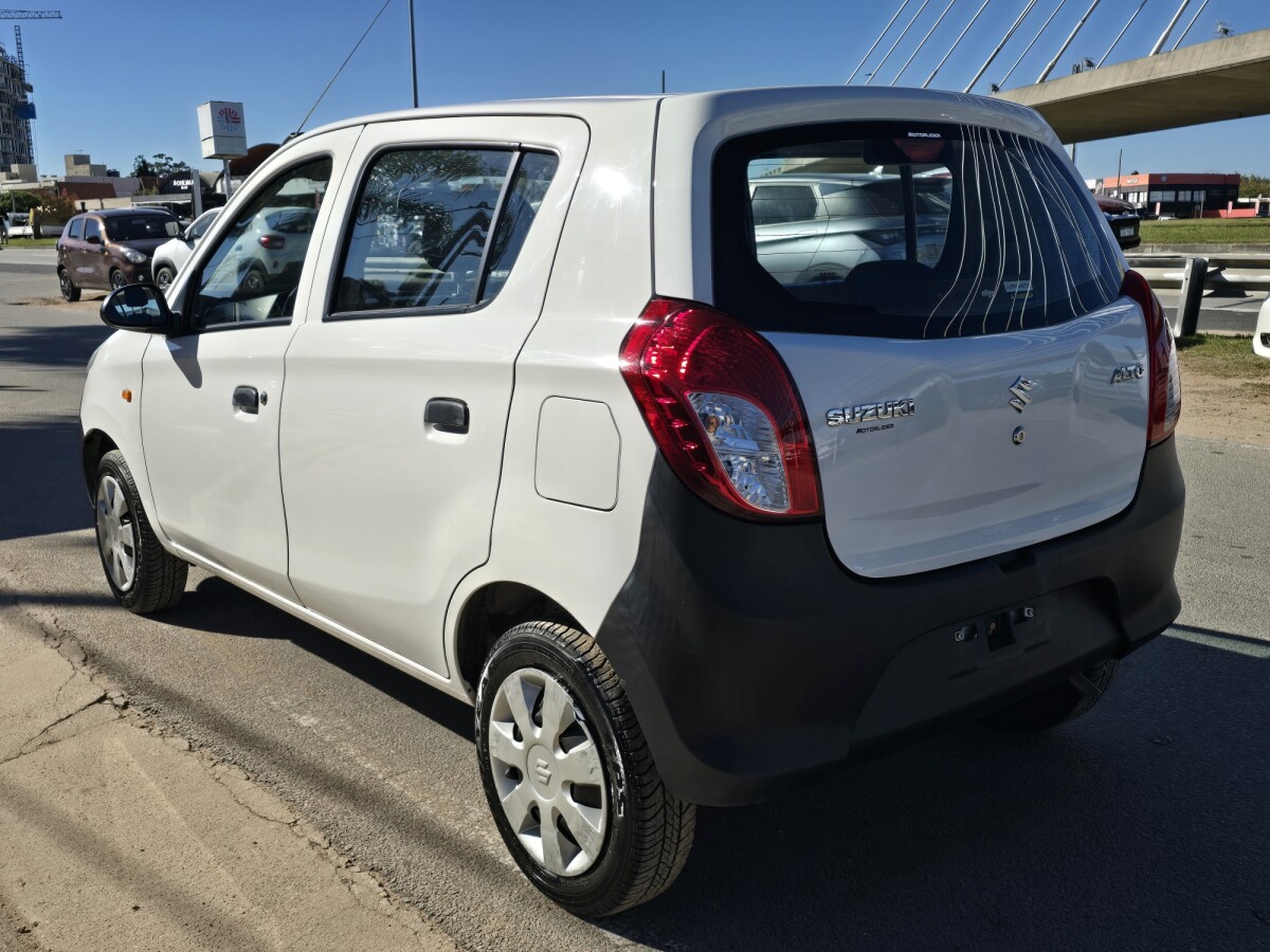 Suzuki Alto 800 STD Con Ficha Oficial| Permuta / Financia Suzuki Alto 800 STD Con Ficha Oficial| Permuta / Financia