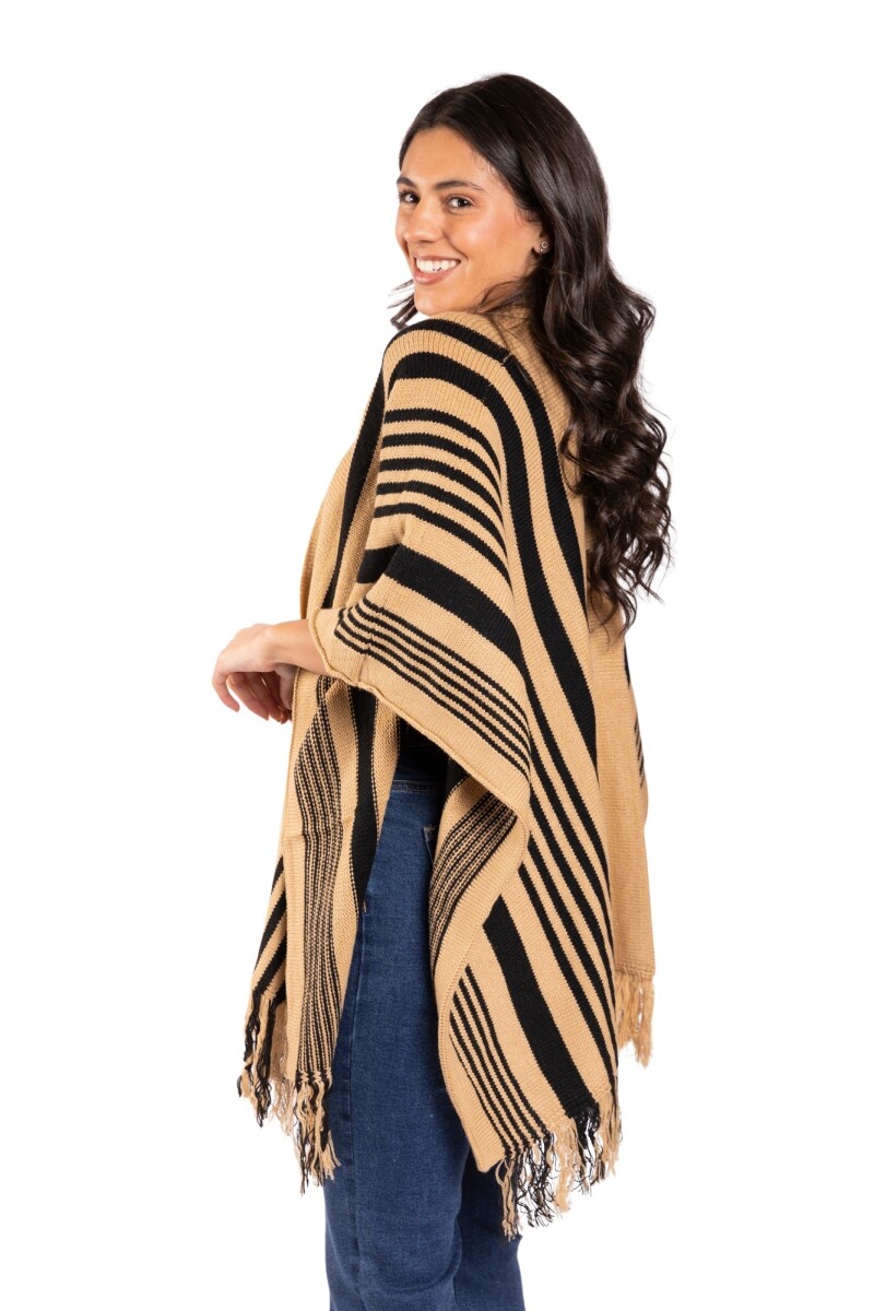 CHERRY RUANA - BEIGE 
