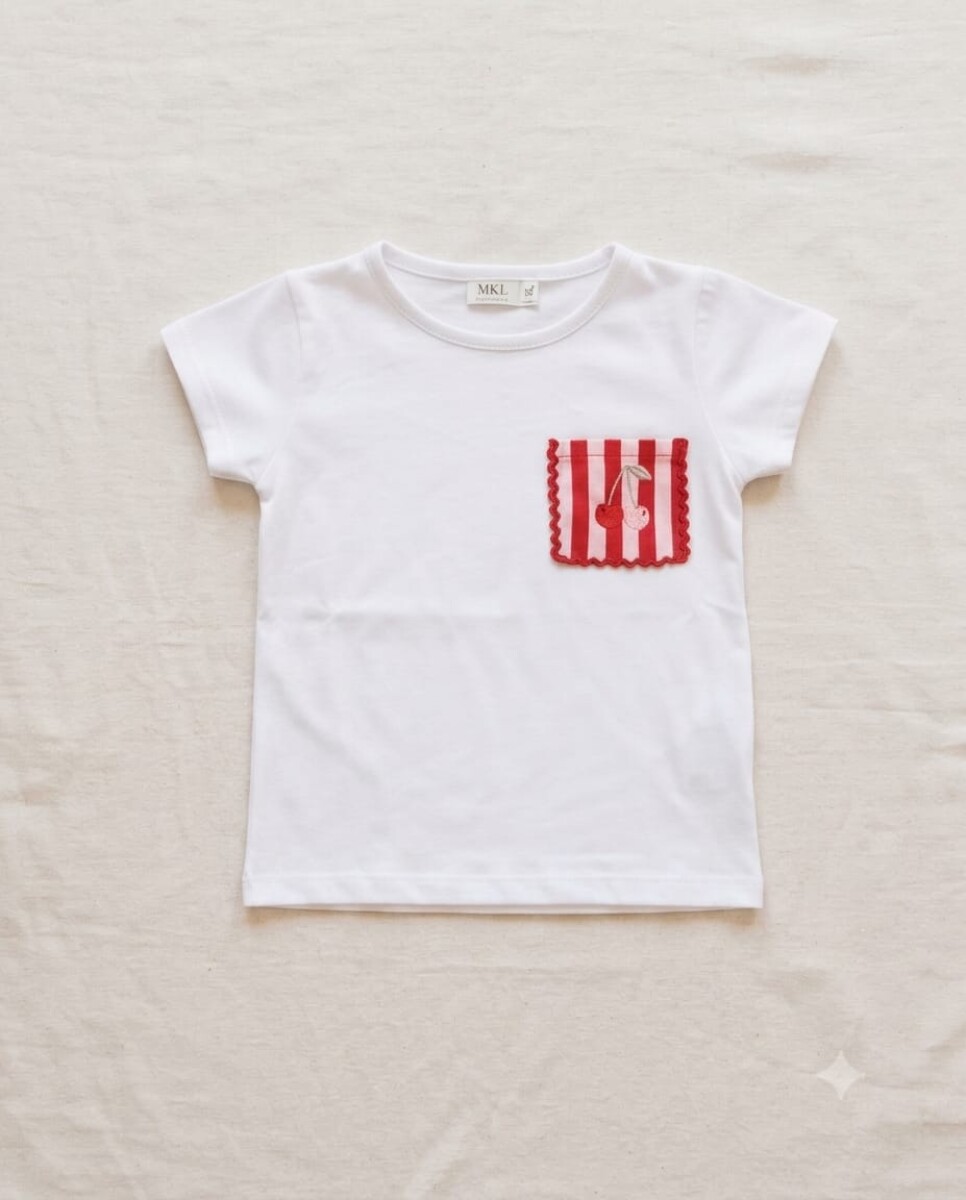 REMERA NENA 