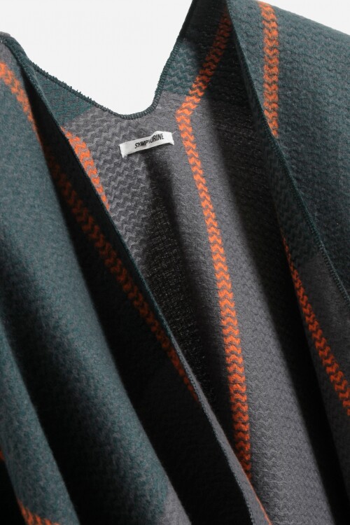 Capa ruana franjas verde