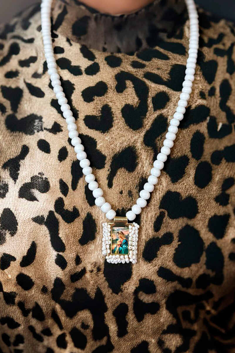 Collar de madera Blanco