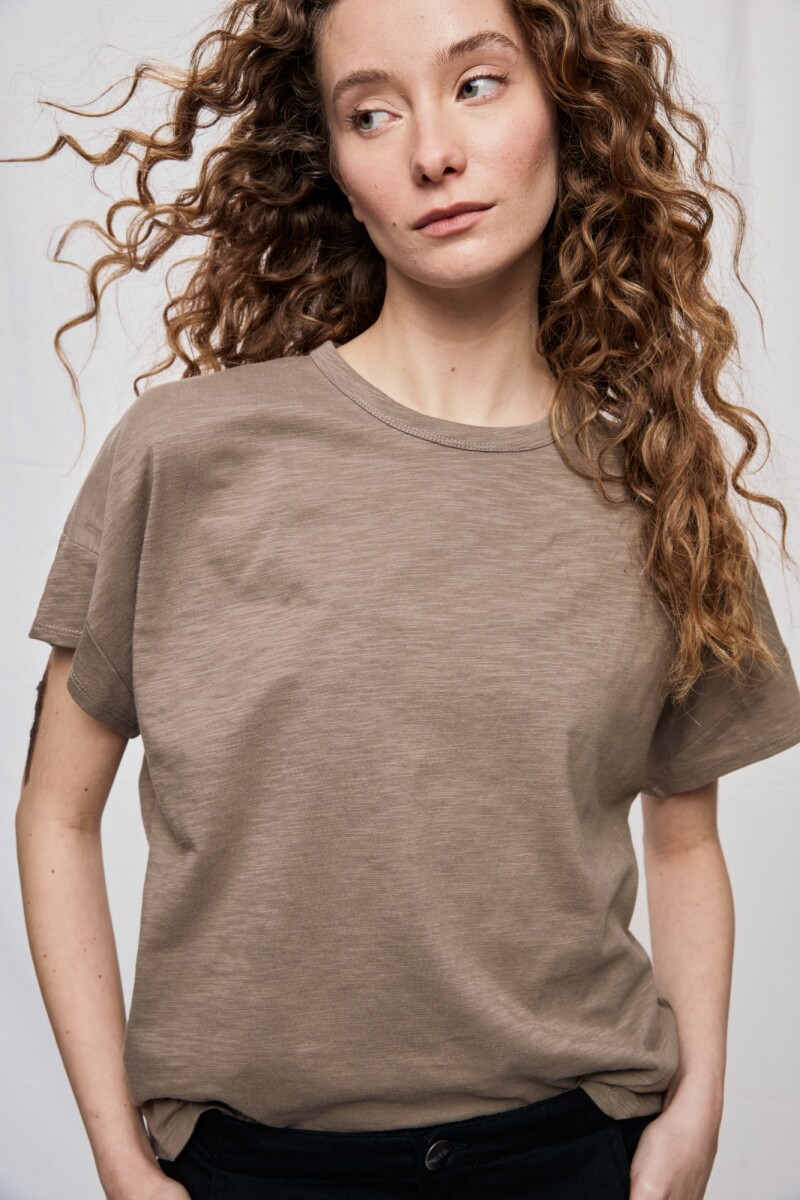 REMERA JANA Visón