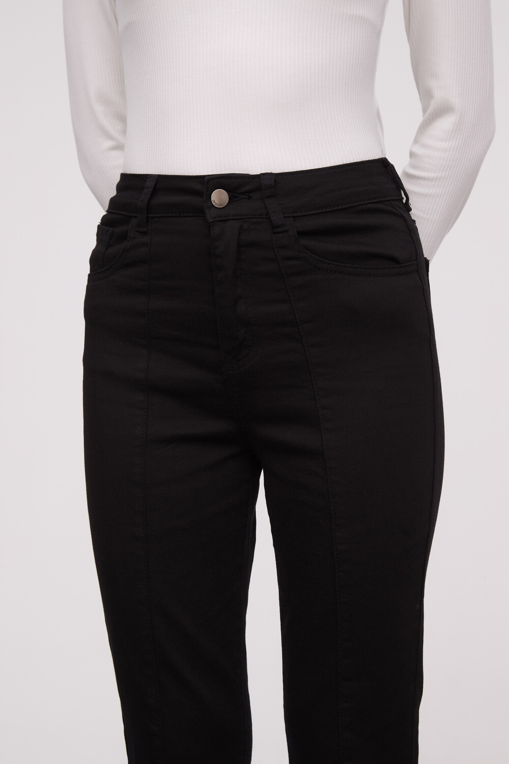 Pantalon Benhar Negro