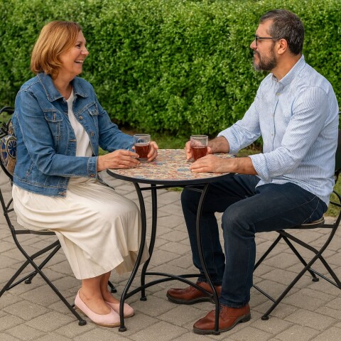 Juego de Mesa y Sillas Bistró Mediterráneo | Azulejos Decorativos para Interior y Exterior Juego de Mesa y Sillas Bistró Mediterráneo | Azulejos Decorativos para Interior y Exterior