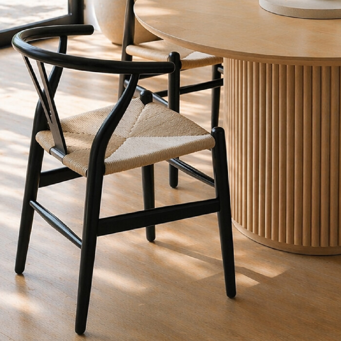 Silla Wishbone Black