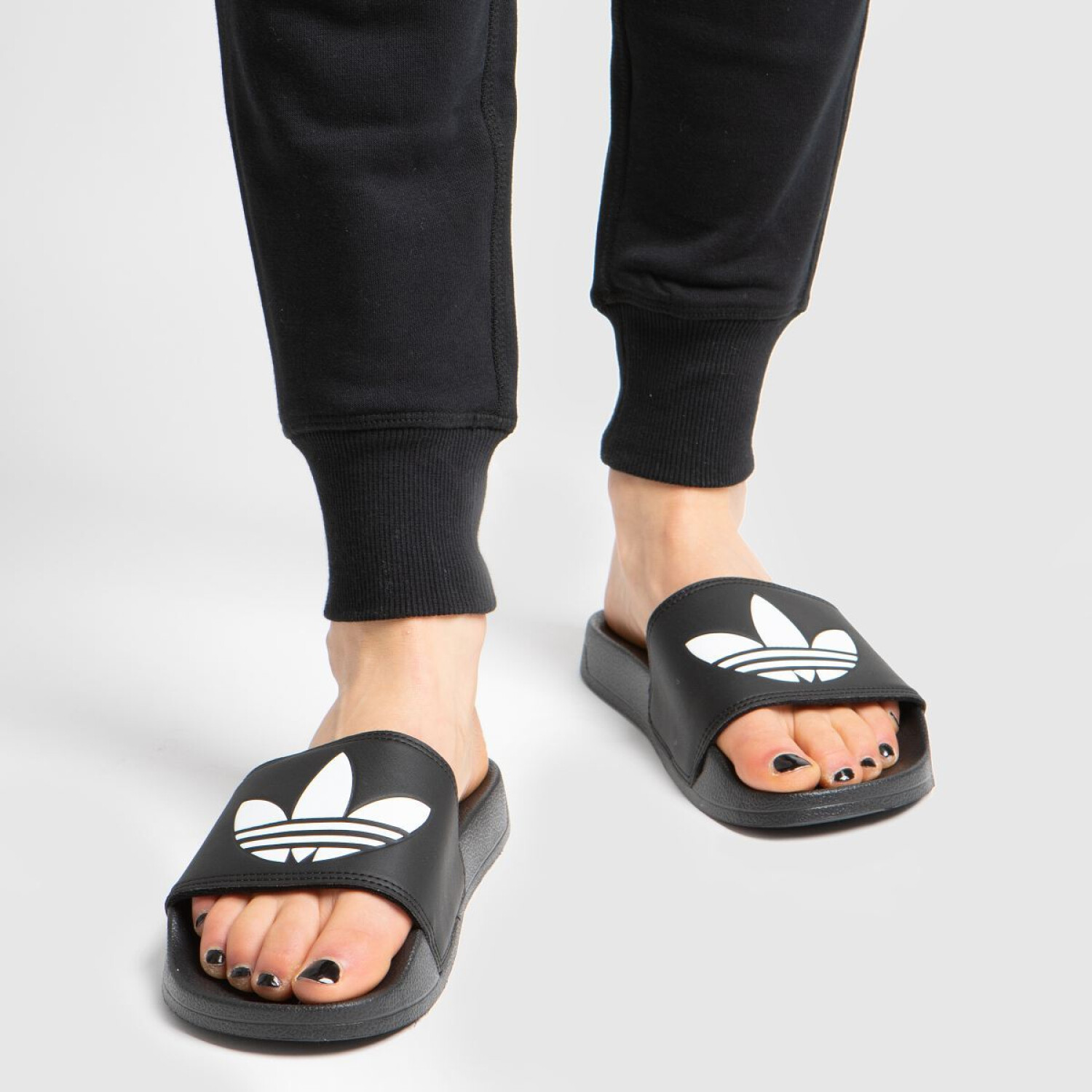 Sandalias Adidas ADILETTE LITE Negro La Isla RACKS LTDA