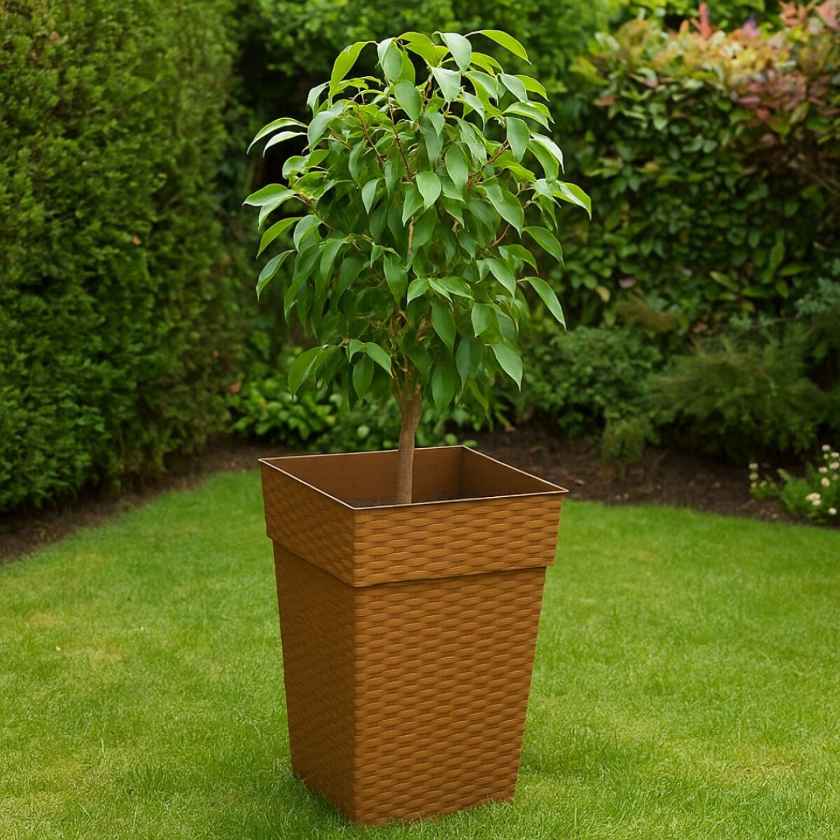 MACETA PIRAMIDAL SIMIL RATTAN 28 LITROS MARRON 