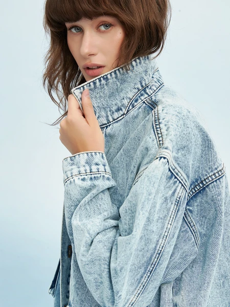 CAMPERA PUNTA AZUL CLARO