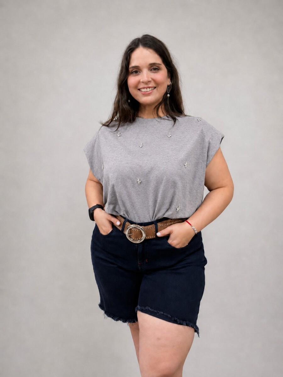Remera hombreras Gris