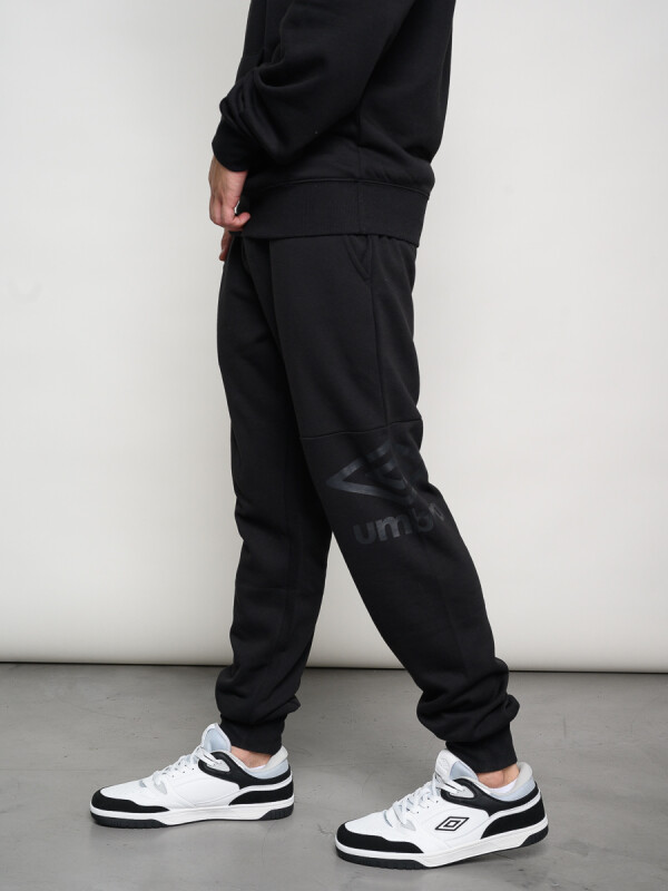 PANTALÓN BIG LOGO Umbro Hombre 002