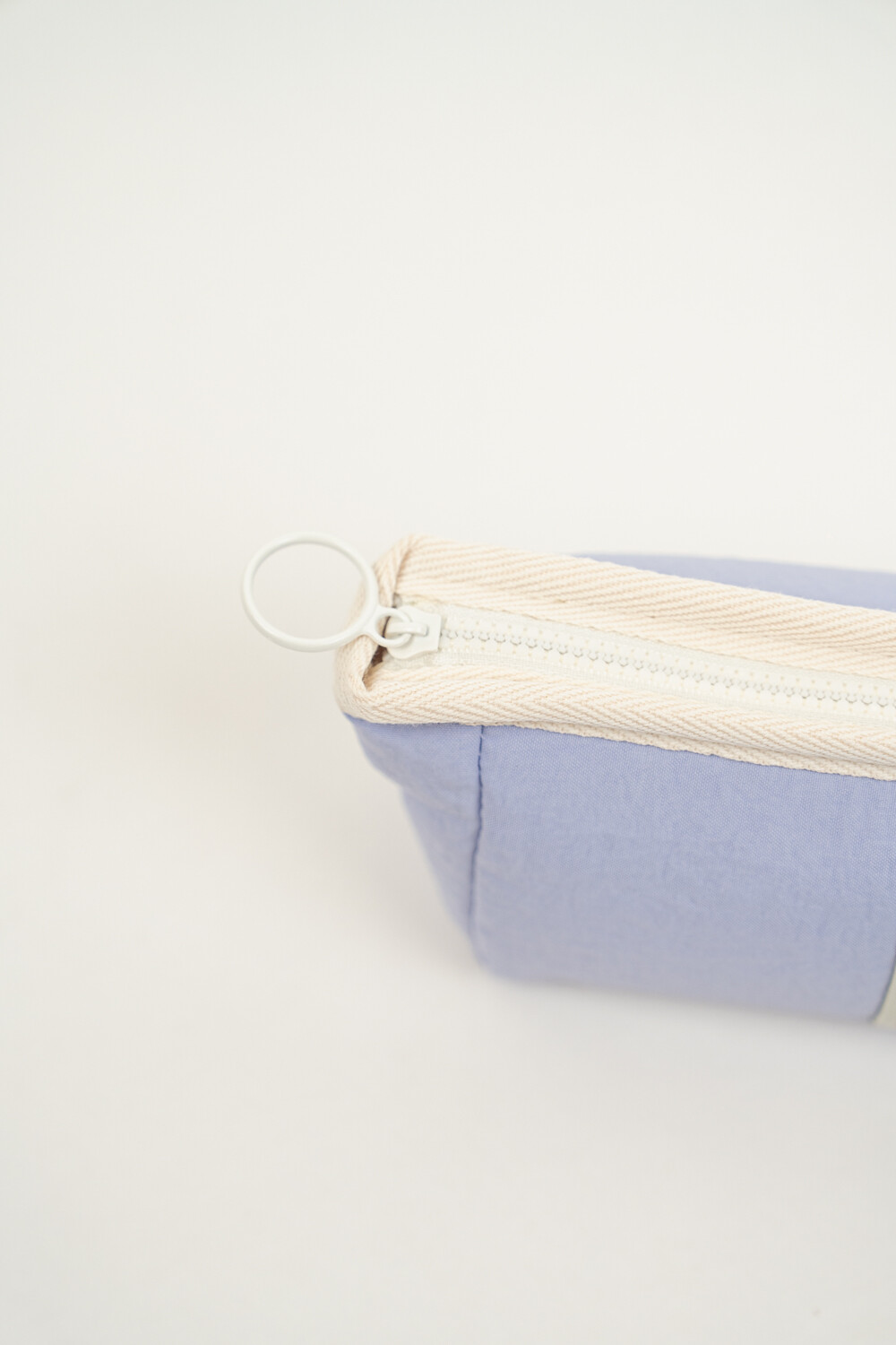 Cartuchera Luciana Violeta