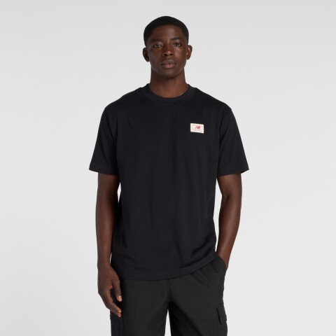Remera New Balance de Hombre - Woven Label - MT53928BK BLACK