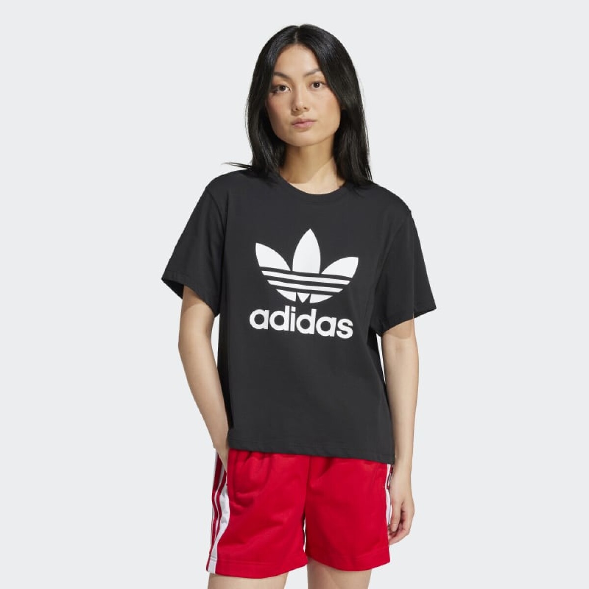 Remera Adidas Adicolor Trefoil Boxy - Negro 