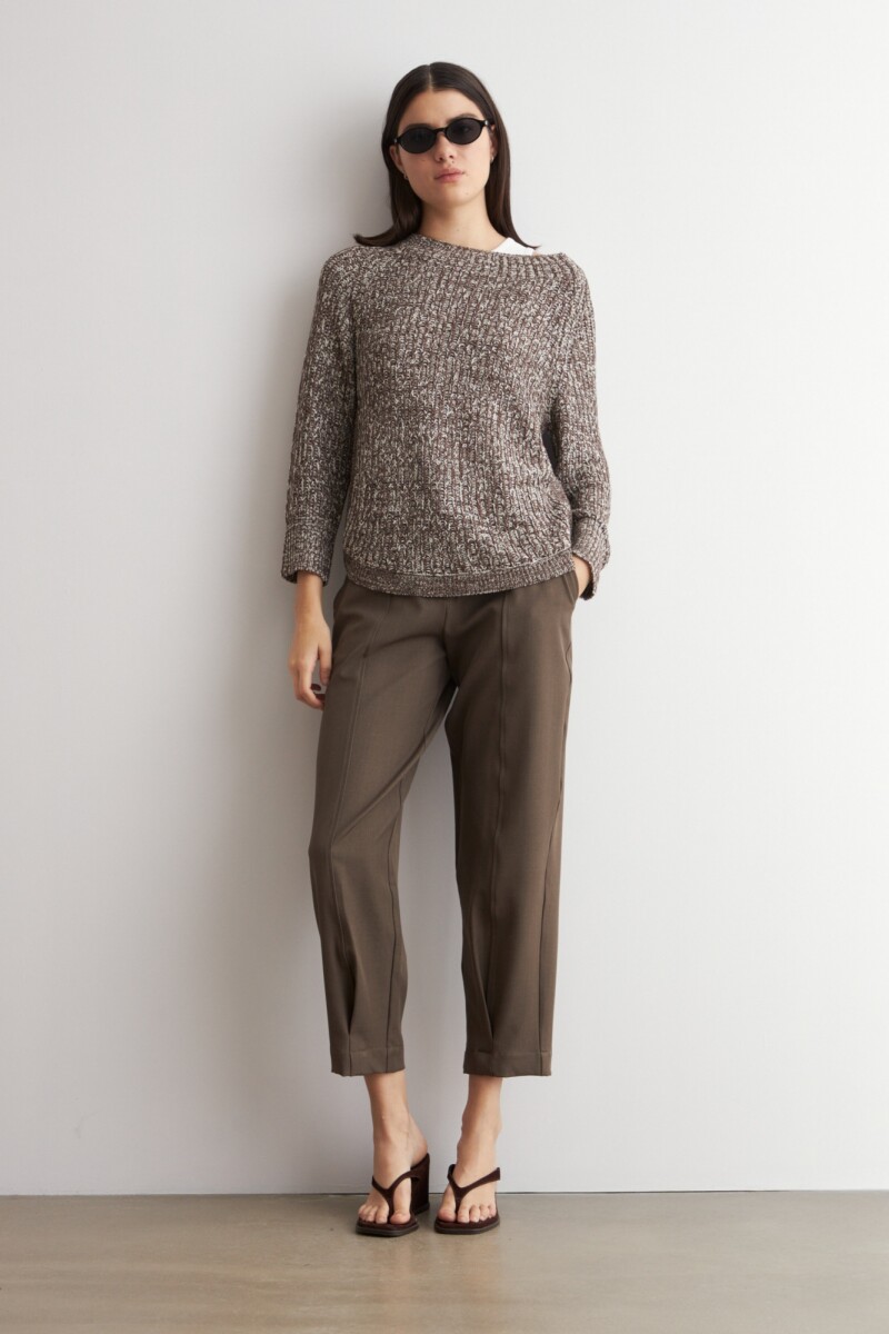Sweater cinta ruedo curvo - chocolate 