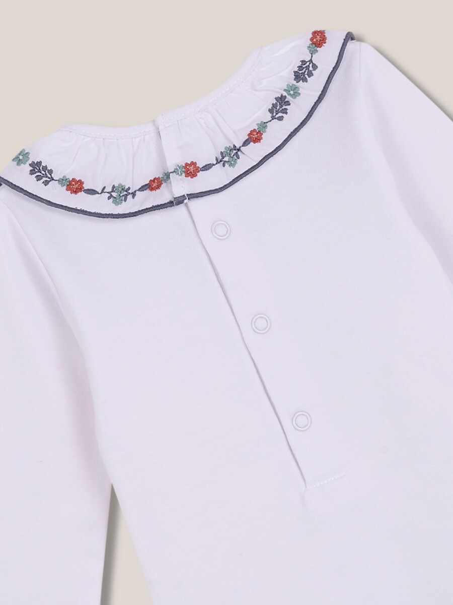 Body Con Cuello Bordado Blanco