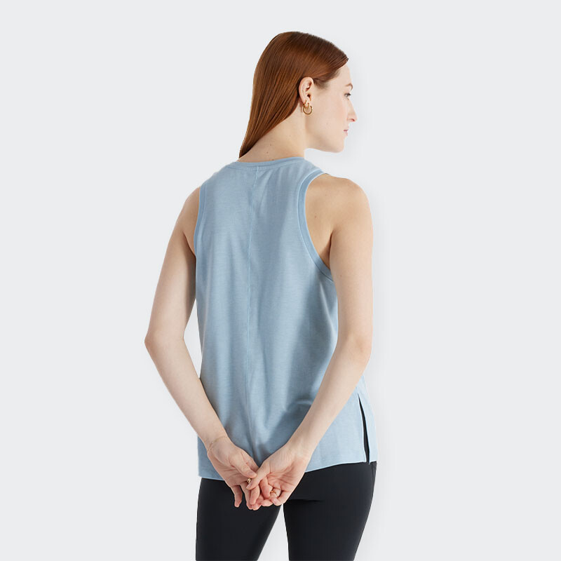 Musculosa New Balance Sport Essentials Azul