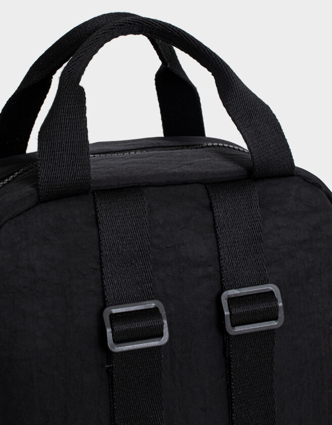 Mochilas Urbanas Color Block Mochila Colorblock - Negro